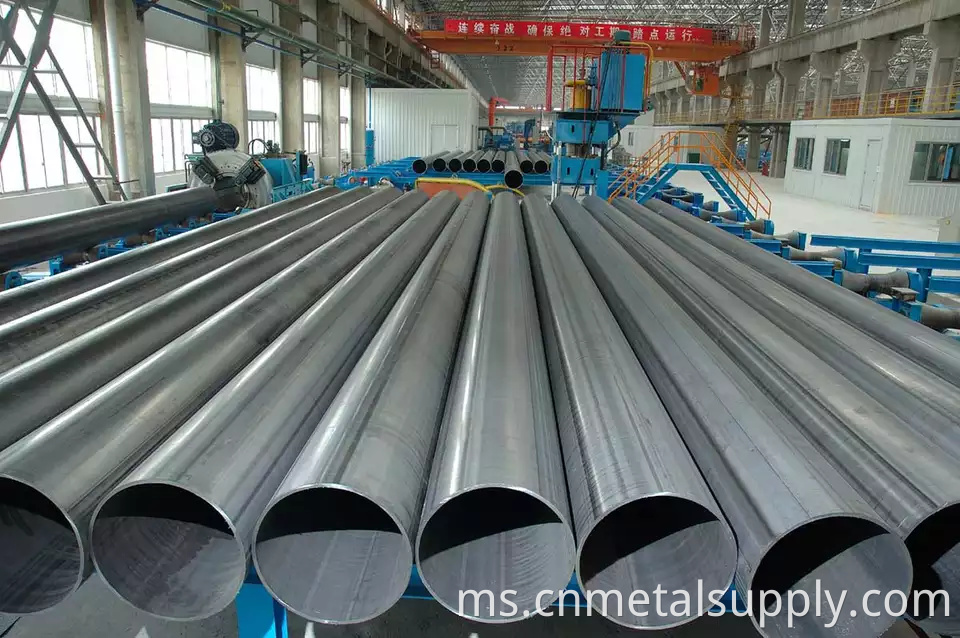 Welded Steel Pipes7 Jpg